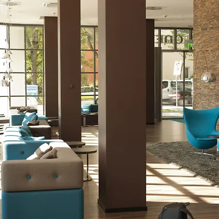 One Berlin-hauptbahnhof 3*