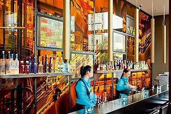 One Berlin-hauptbahnhof 3*