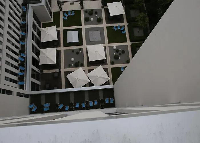 One Berlin-hauptbahnhof 3*