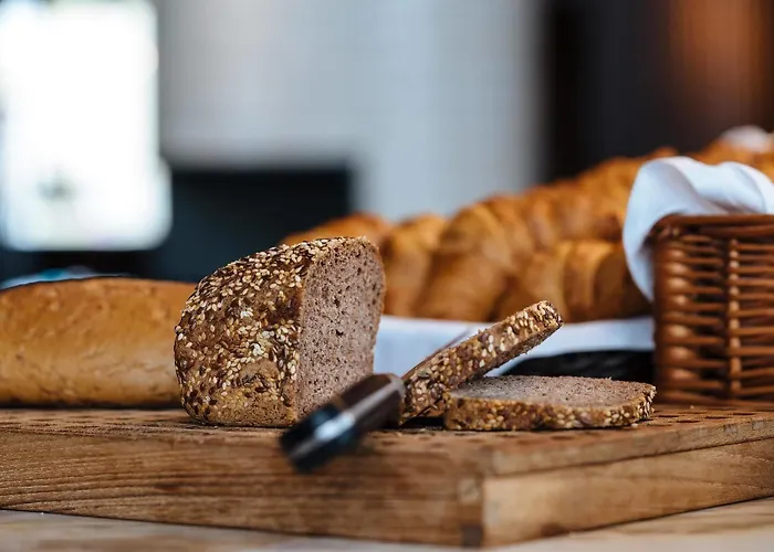 One Berlin-hauptbahnhof 3*