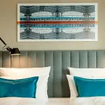 One Berlin-hauptbahnhof 3*