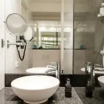 One Berlin-hauptbahnhof 3*