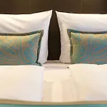 One Berlin-hauptbahnhof 3*