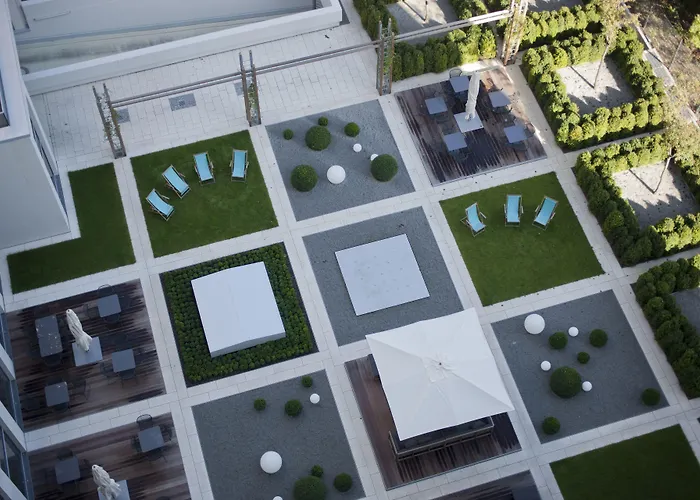 One Berlin-hauptbahnhof