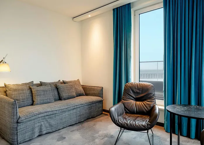 One Berlin-hauptbahnhof 3*