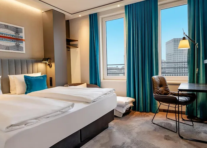 One Berlin-hauptbahnhof 3*